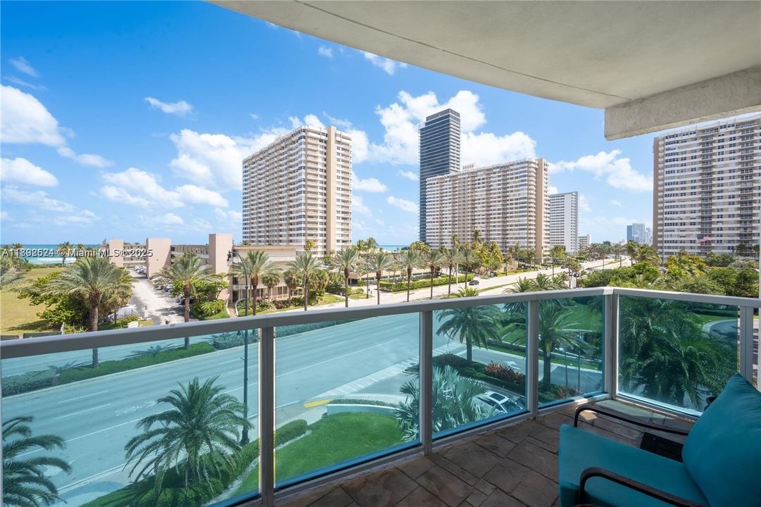 Activo con contrato: $650,000 (2 camas, 2 baños, 1802 Pies cuadrados)