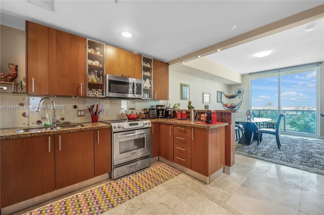 Activo con contrato: $650,000 (2 camas, 2 baños, 1802 Pies cuadrados)