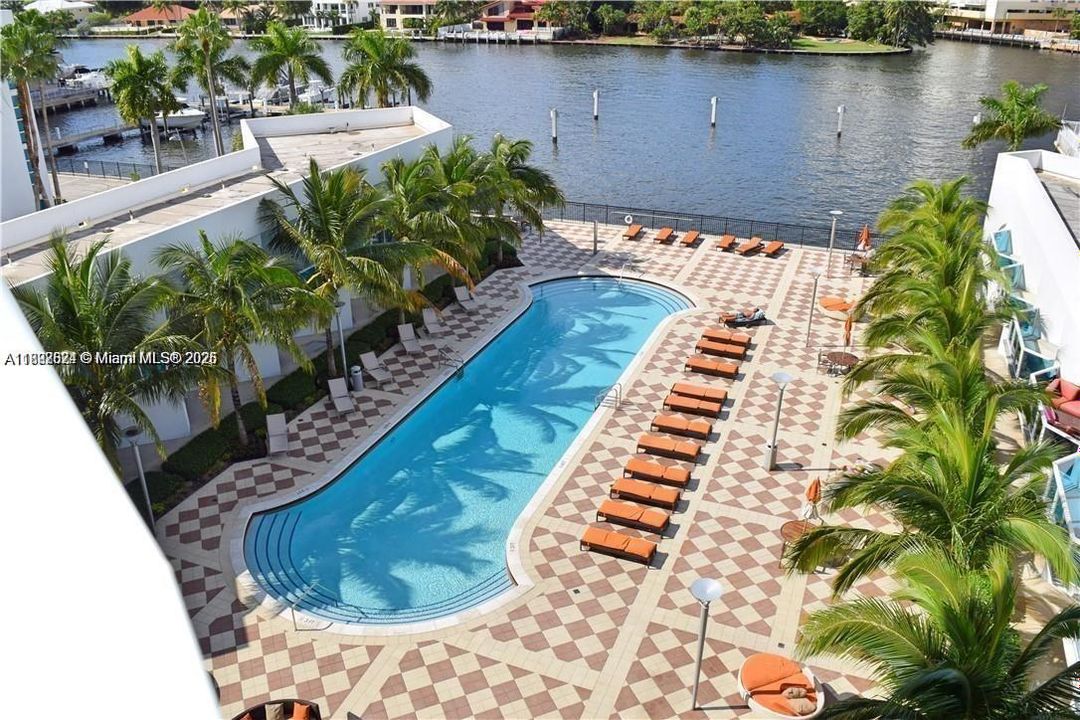 Activo con contrato: $650,000 (2 camas, 2 baños, 1802 Pies cuadrados)