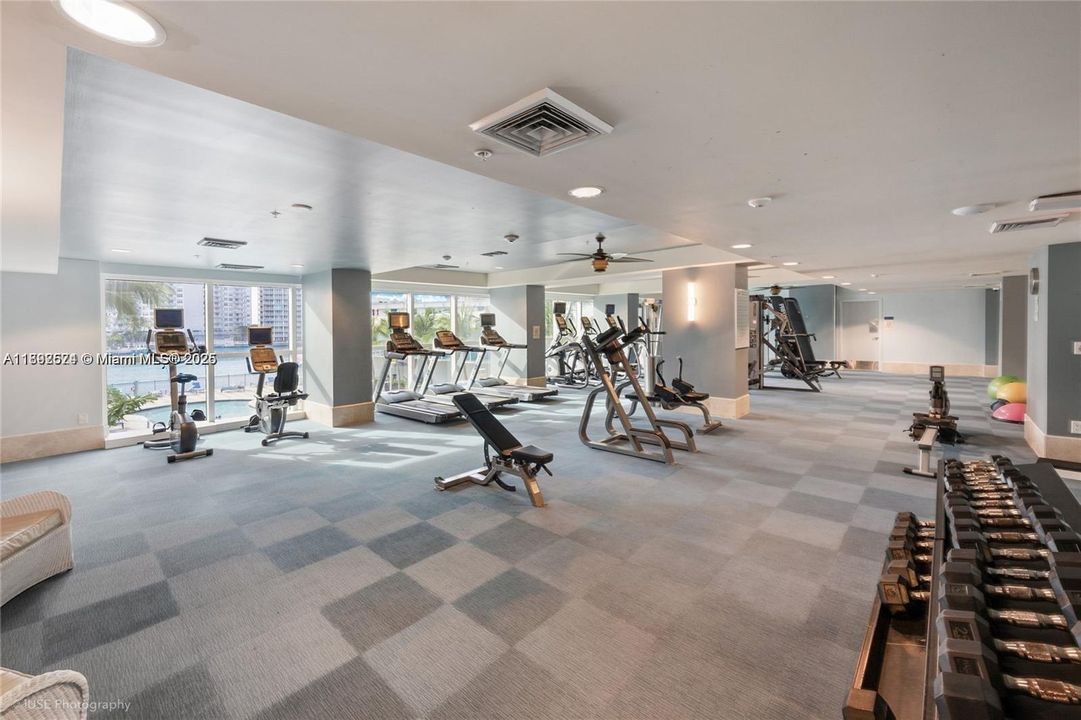 Activo con contrato: $650,000 (2 camas, 2 baños, 1802 Pies cuadrados)