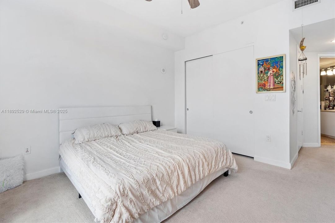 For Sale: $660,000 (2 beds, 2 baths, 1312 Square Feet)