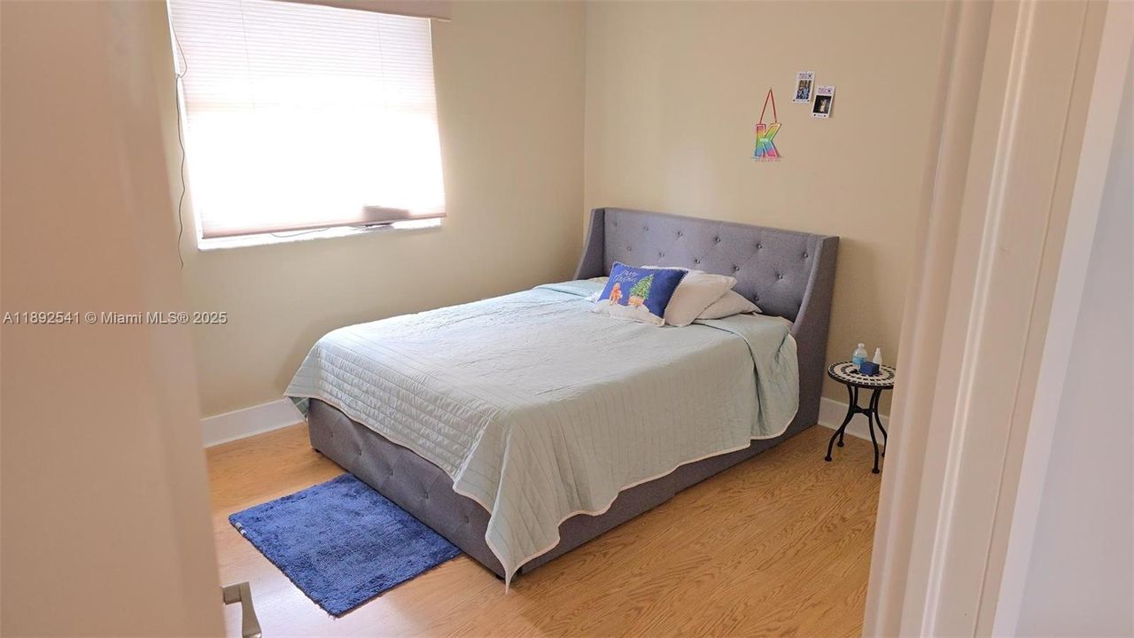 For Sale: $1,390,000 (6 beds, 4 baths, 3608 Square Feet)