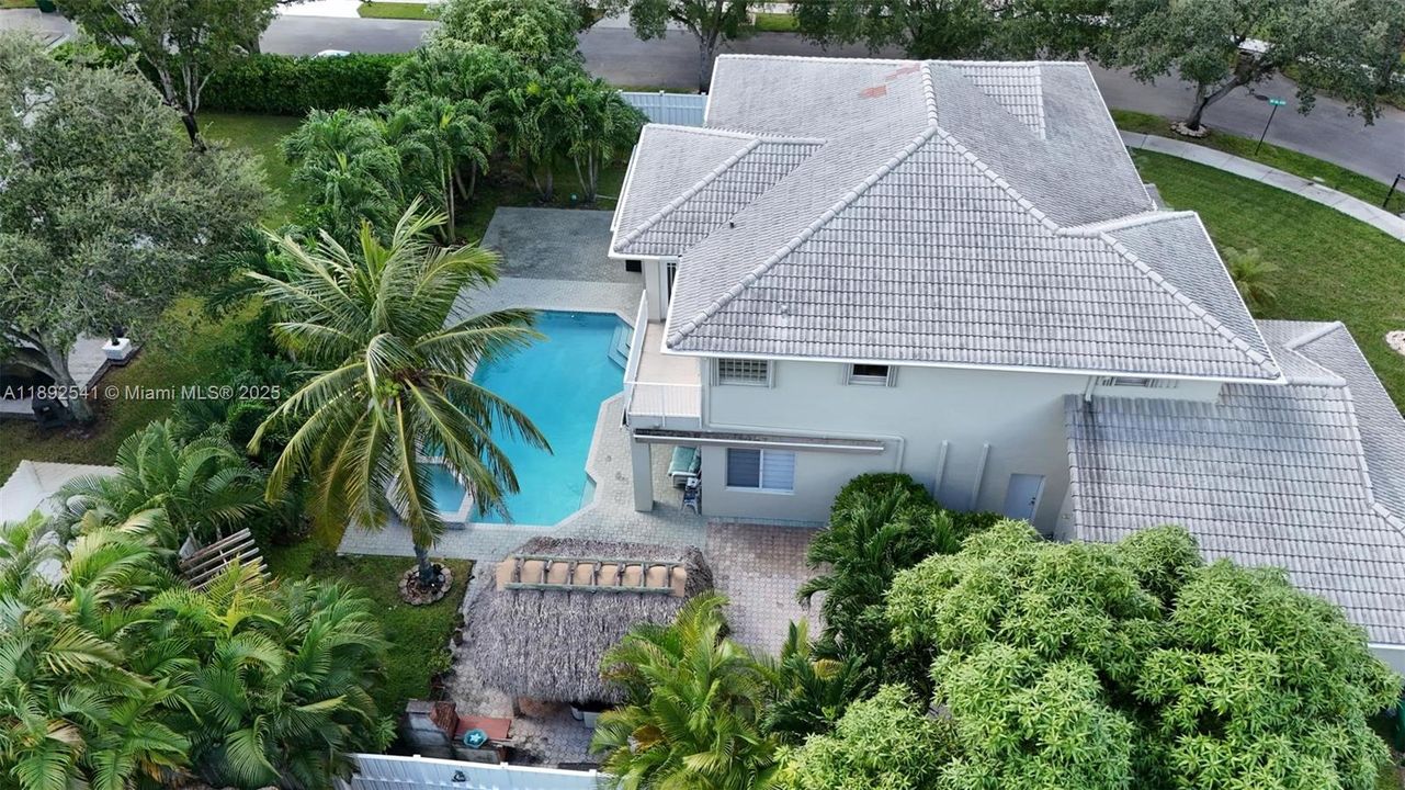 For Sale: $1,390,000 (6 beds, 4 baths, 3608 Square Feet)