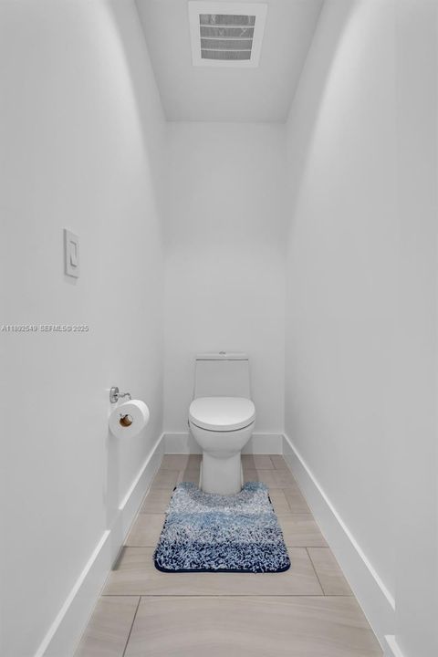 На продажу: $595,000 (3 спален, 3 ванн, 1262 Квадратных фут)