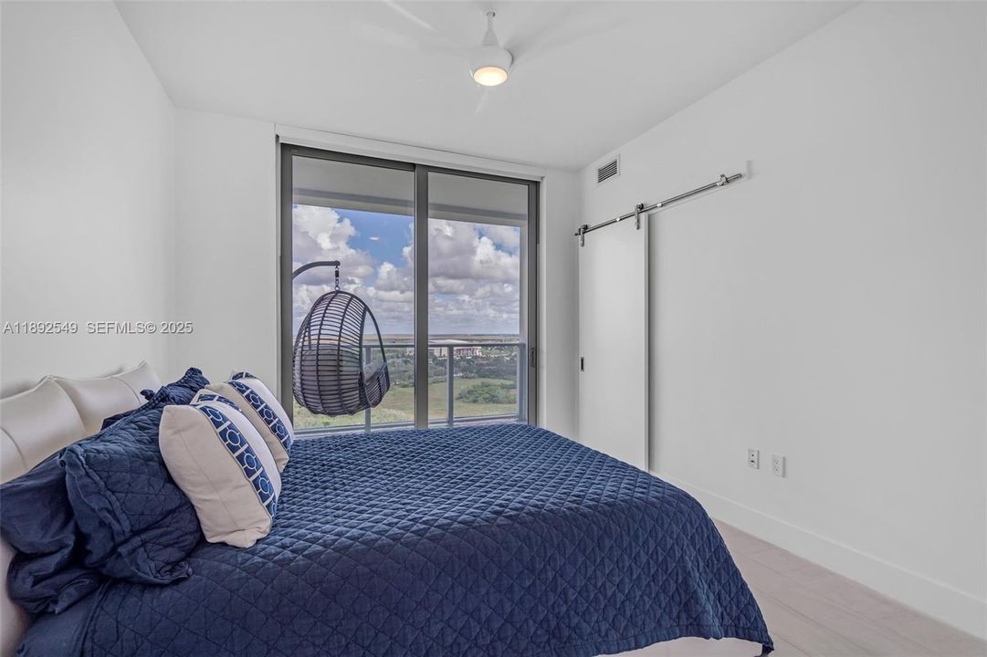 На продажу: $595,000 (3 спален, 3 ванн, 1262 Квадратных фут)