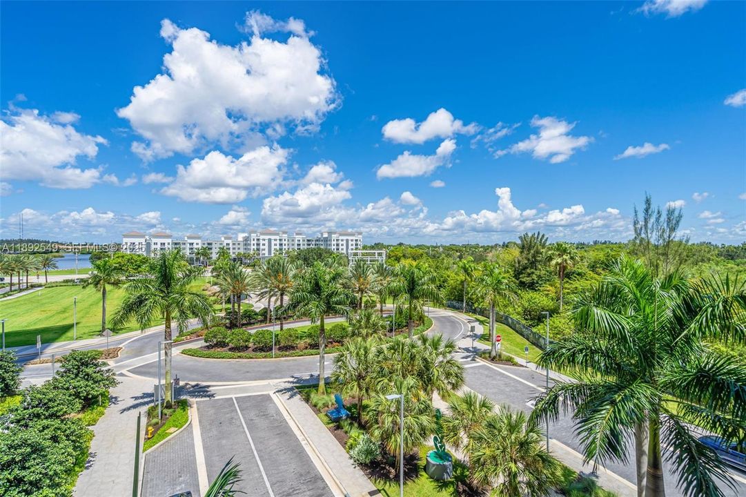 На продажу: $595,000 (3 спален, 3 ванн, 1262 Квадратных фут)