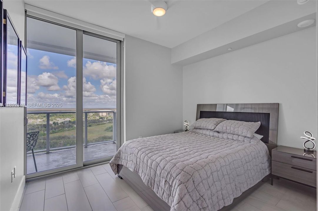 На продажу: $595,000 (3 спален, 3 ванн, 1262 Квадратных фут)