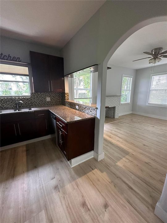 Recently Rented: $2,850 (3 beds, 2 baths, 1118 Square Feet)