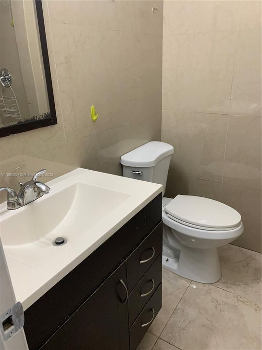 Recently Rented: $2,850 (3 beds, 2 baths, 1118 Square Feet)