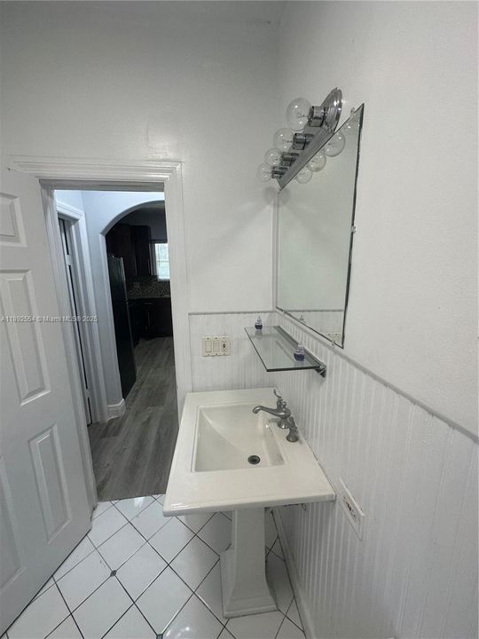 Recently Rented: $2,850 (3 beds, 2 baths, 1118 Square Feet)