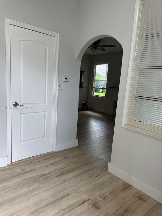 Recently Rented: $2,850 (3 beds, 2 baths, 1118 Square Feet)