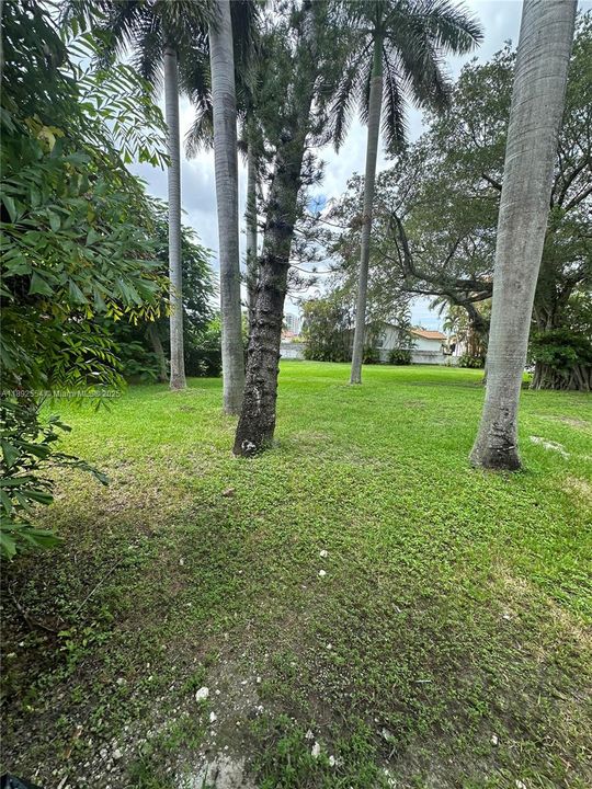 Recently Rented: $2,850 (3 beds, 2 baths, 1118 Square Feet)