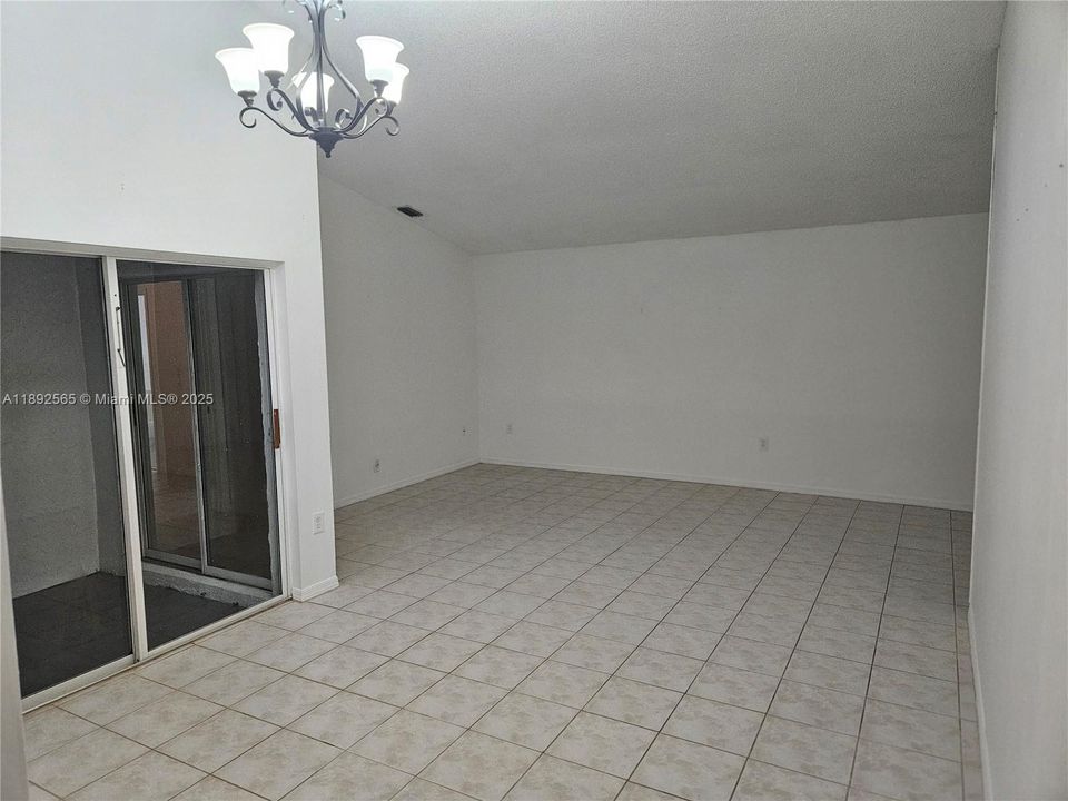 For Sale: $669,000 (3 beds, 2 baths, 1580 Square Feet)