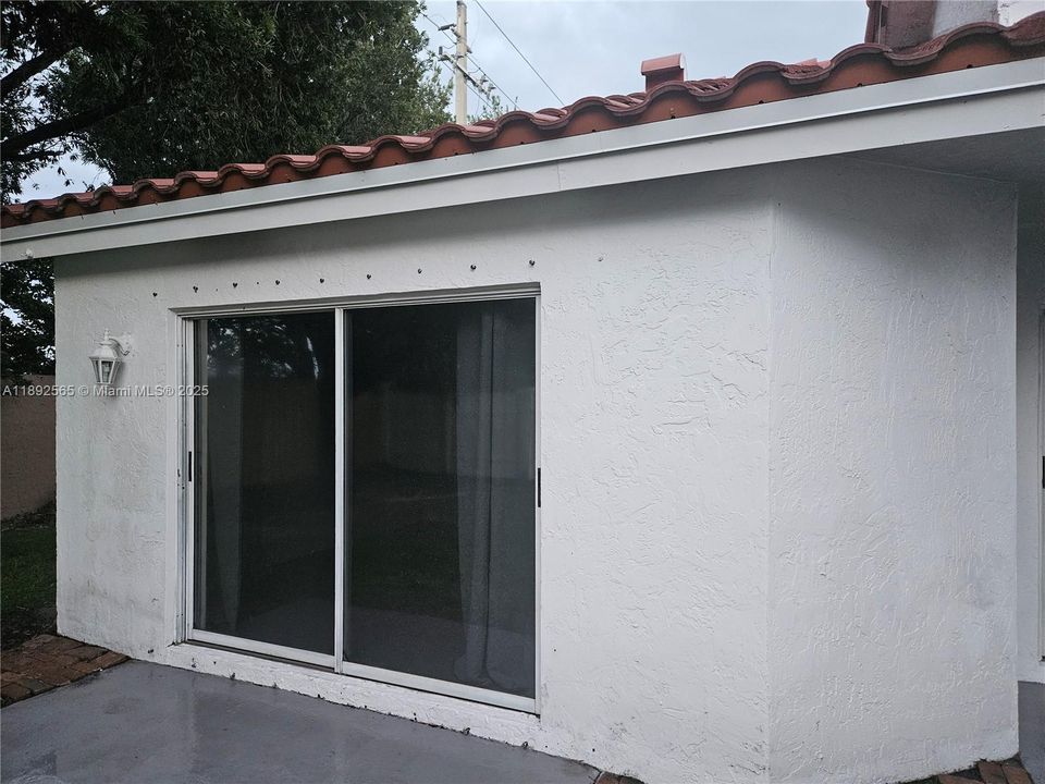 For Sale: $669,000 (3 beds, 2 baths, 1580 Square Feet)