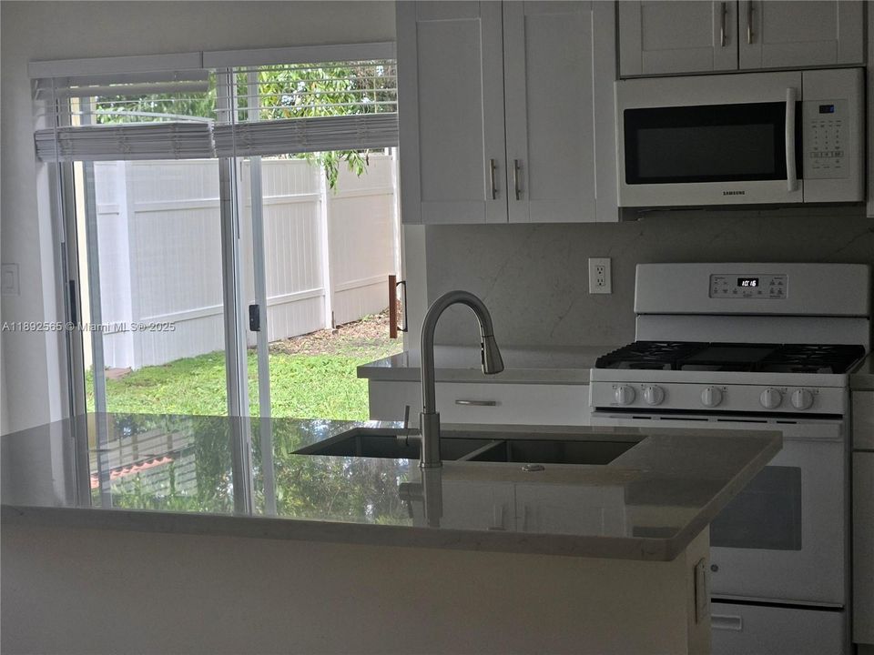 For Sale: $669,000 (3 beds, 2 baths, 1580 Square Feet)