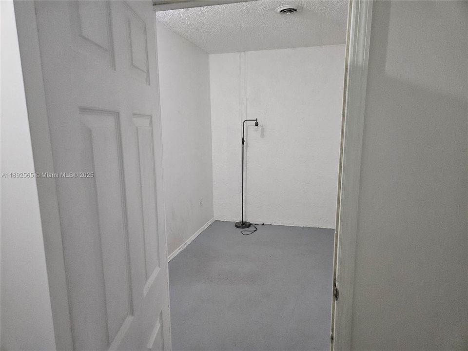 For Sale: $669,000 (3 beds, 2 baths, 1580 Square Feet)