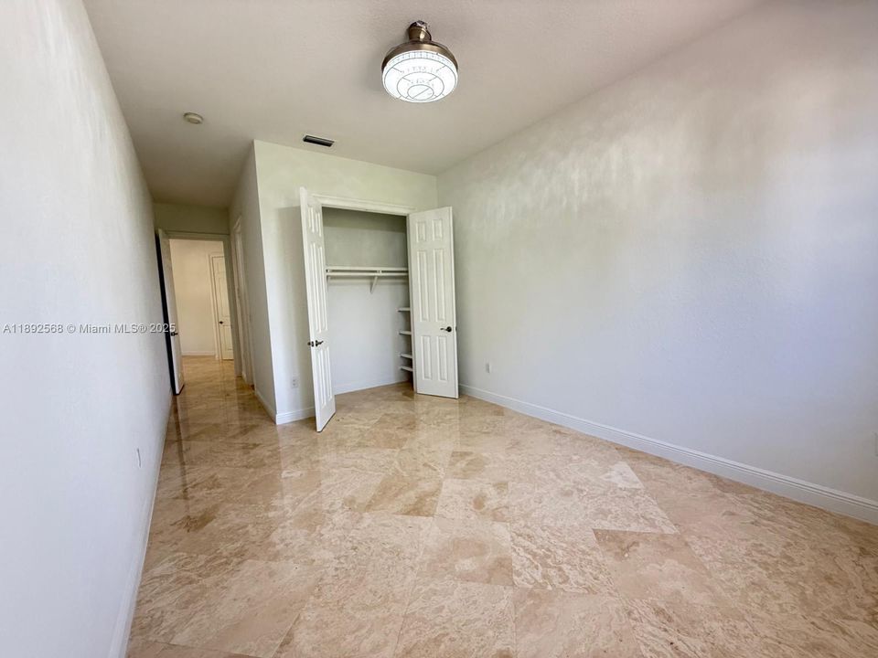 For Rent: $14,300 (5 beds, 5 baths, 4478 Square Feet)