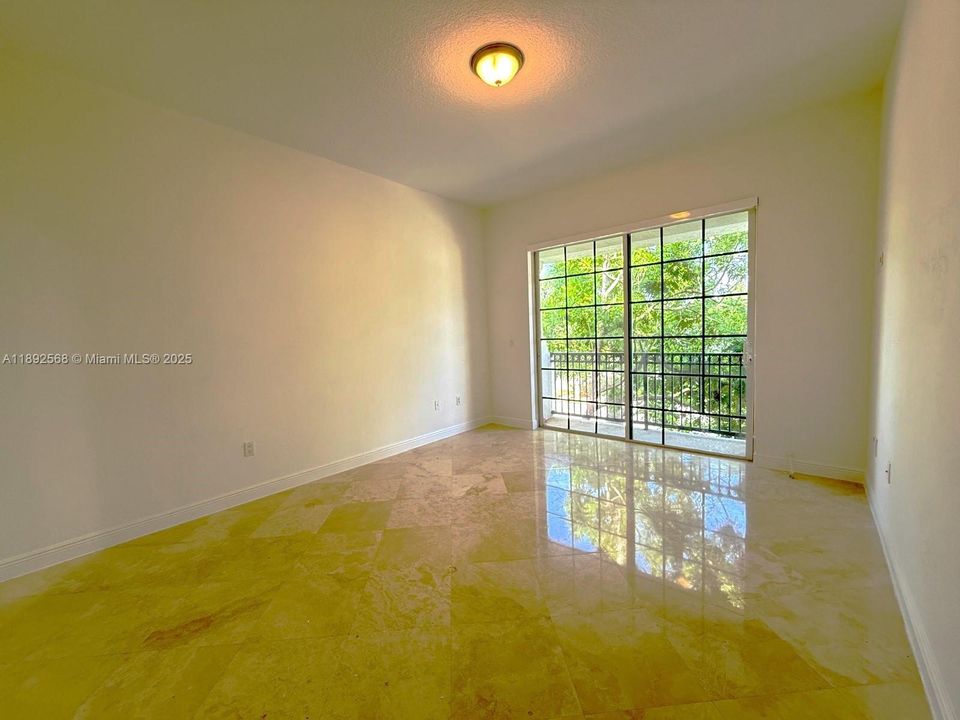 For Rent: $14,300 (5 beds, 5 baths, 4478 Square Feet)