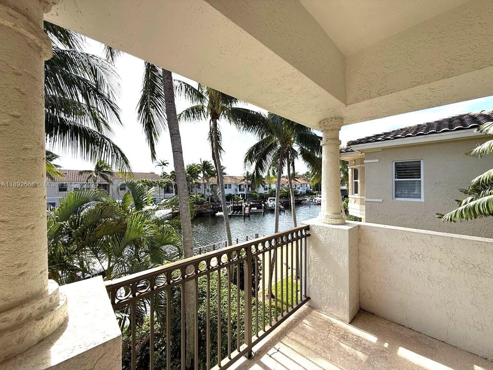 For Rent: $14,300 (5 beds, 5 baths, 4478 Square Feet)