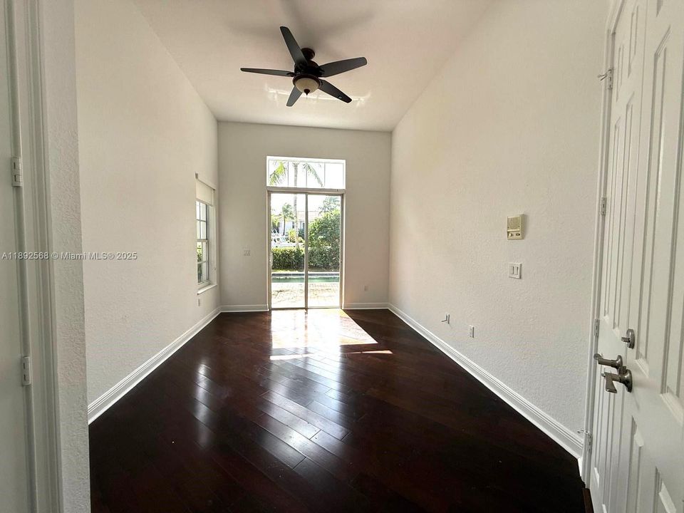 For Rent: $14,300 (5 beds, 5 baths, 4478 Square Feet)