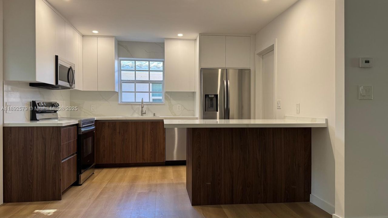 Vendido Recientemente: $489,000 (2 camas, 1 baños, 1081 Pies cuadrados)