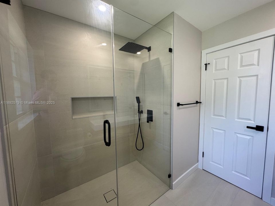 Vendido Recientemente: $489,000 (2 camas, 1 baños, 1081 Pies cuadrados)