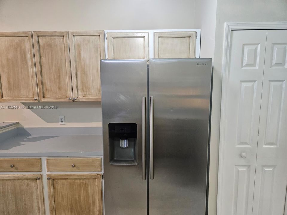 En Venta: $349,900 (4 camas, 2 baños, 0 Pies cuadrados)