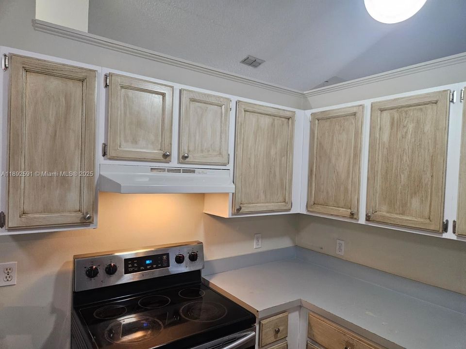 En Venta: $349,900 (4 camas, 2 baños, 0 Pies cuadrados)