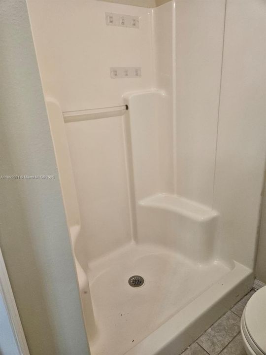 En Venta: $349,900 (4 camas, 2 baños, 0 Pies cuadrados)