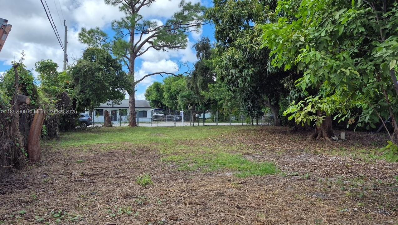 最近售出: $249,000 (0.17 acres)