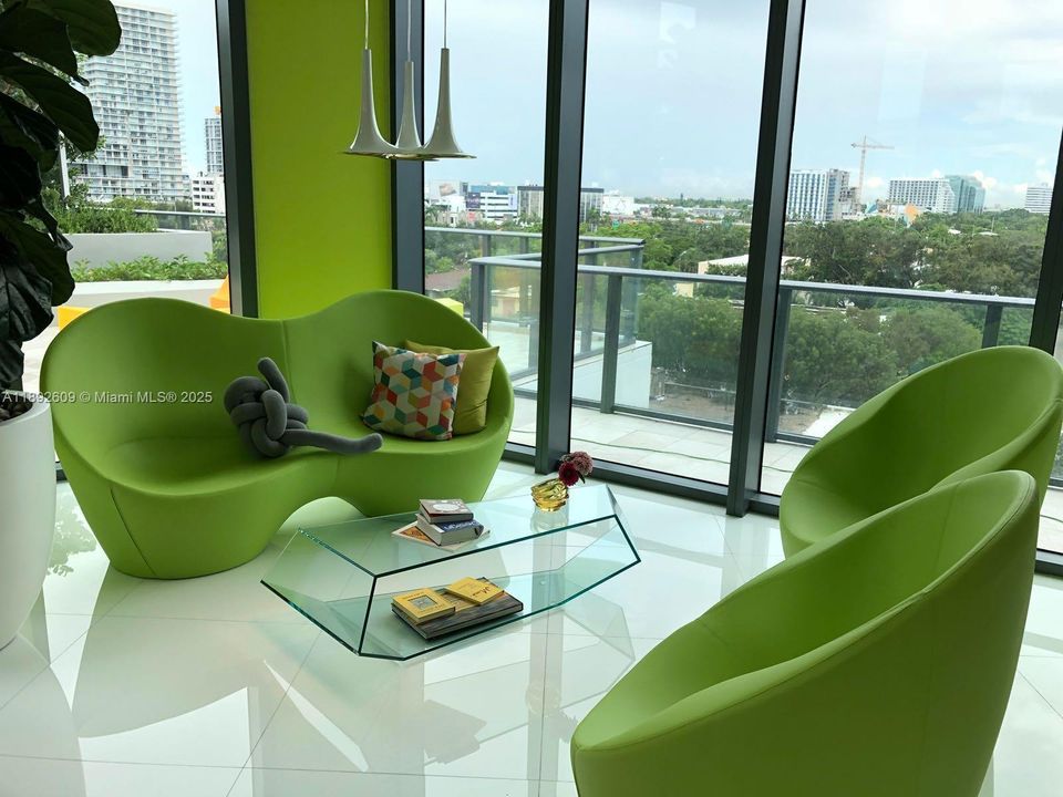 Recently Rented: $5,300 (2 beds, 2 baths, 1152 Square Feet)