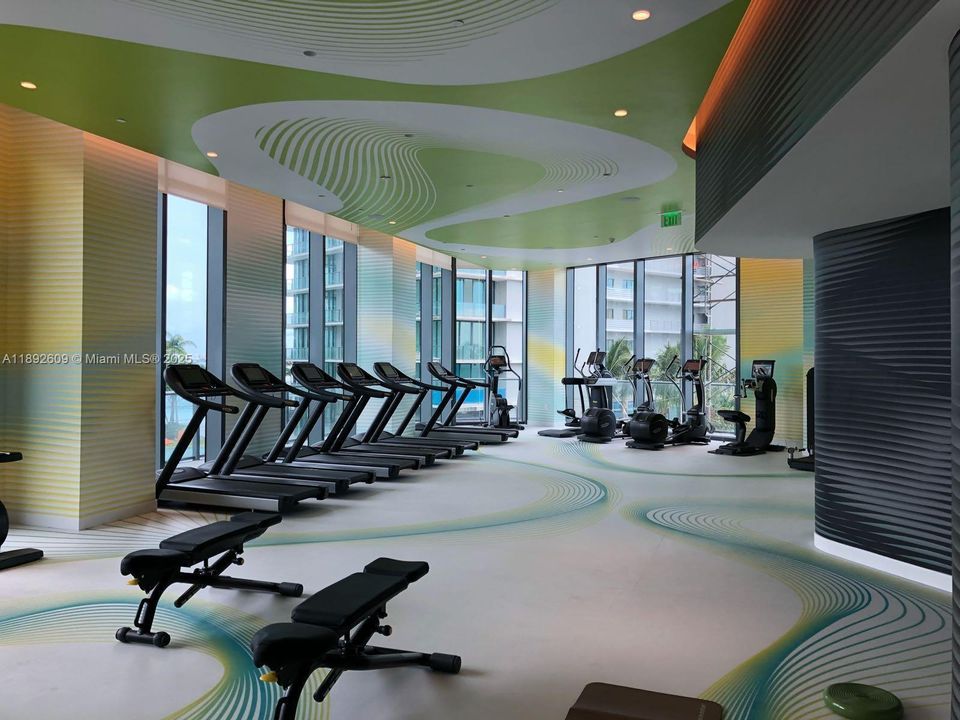 Recently Rented: $5,300 (2 beds, 2 baths, 1152 Square Feet)