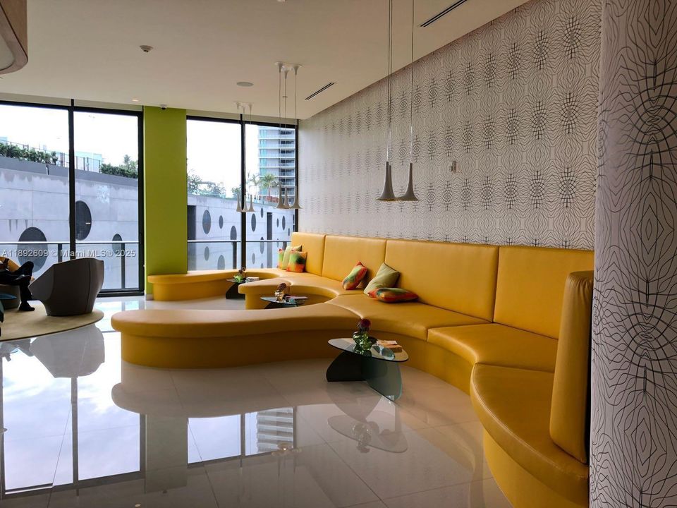 Recently Rented: $5,300 (2 beds, 2 baths, 1152 Square Feet)