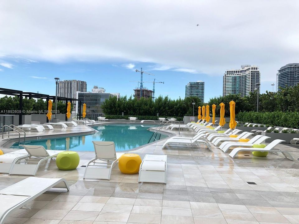 Recently Rented: $5,300 (2 beds, 2 baths, 1152 Square Feet)