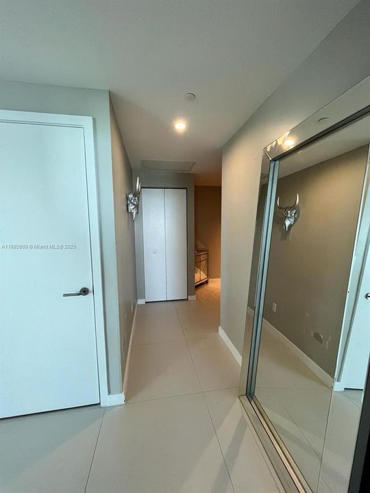 Recently Rented: $5,300 (2 beds, 2 baths, 1152 Square Feet)