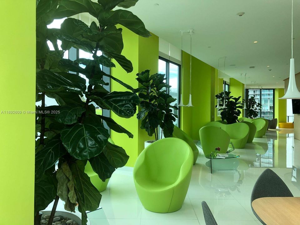 Recently Rented: $5,300 (2 beds, 2 baths, 1152 Square Feet)