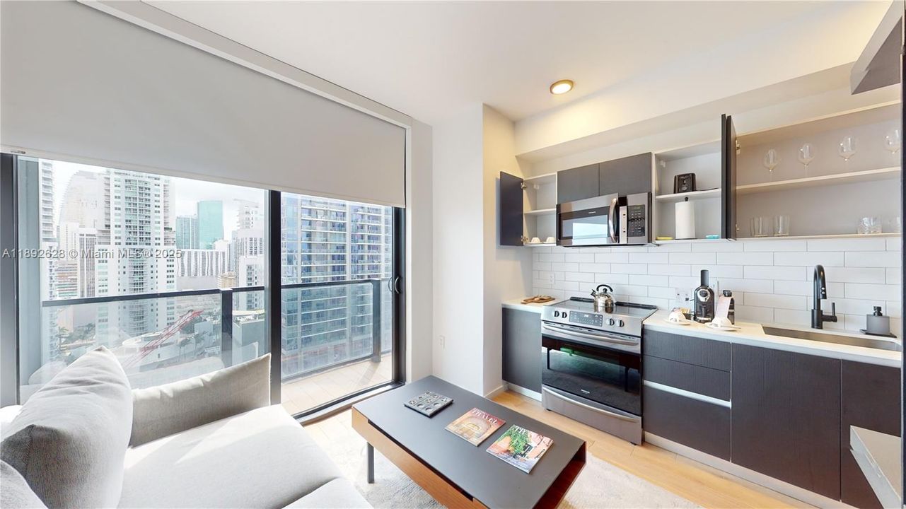 Active With Contract: $399,000 (0 beds, 1 baths, 362 Square Feet)