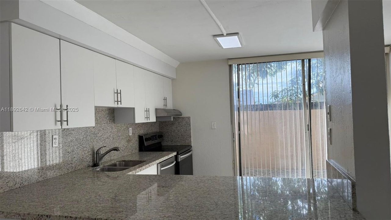 For Rent: $2,200 (2 beds, 2 baths, 1056 Square Feet)