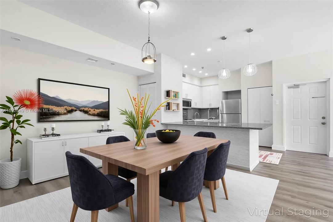 Recently Rented: $2,550 (2 beds, 2 baths, 969 Square Feet)