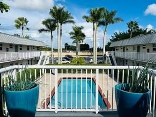 合同活跃: $1,850 (1 贝兹, 1 浴室, 752 平方英尺)