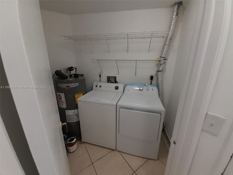 最近租的: $2,350 (2 贝兹, 2 浴室, 1000 平方英尺)