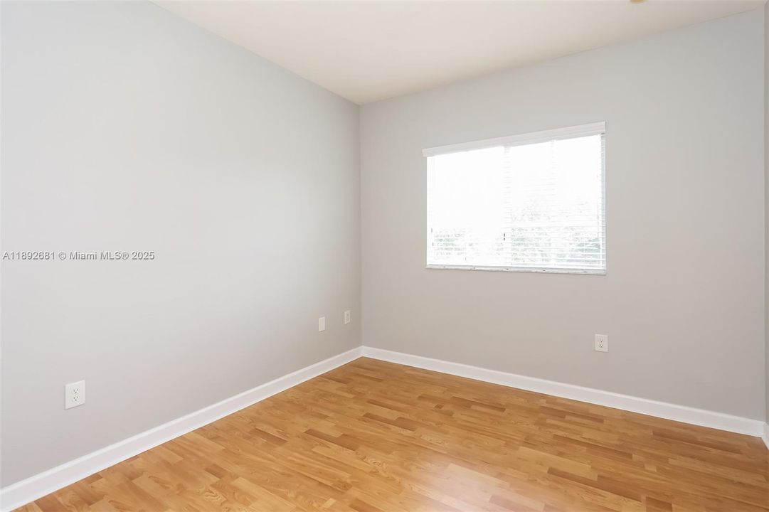 Недавно арендовано: $2,955 (4 спален, 3 ванн, 3057 Квадратных фут)