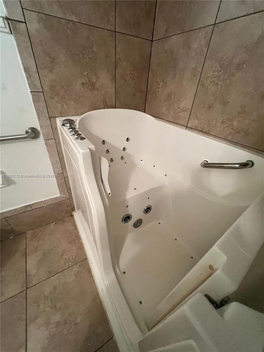 En Venta: $170,000 (2 camas, 2 baños, 0 Pies cuadrados)