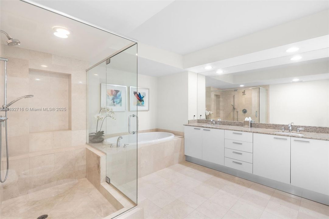 На продажу: $1,390,000 (3 спален, 3 ванн, 1841 Квадратных фут)