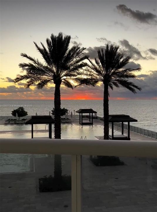 На продажу: $1,390,000 (3 спален, 3 ванн, 1841 Квадратных фут)