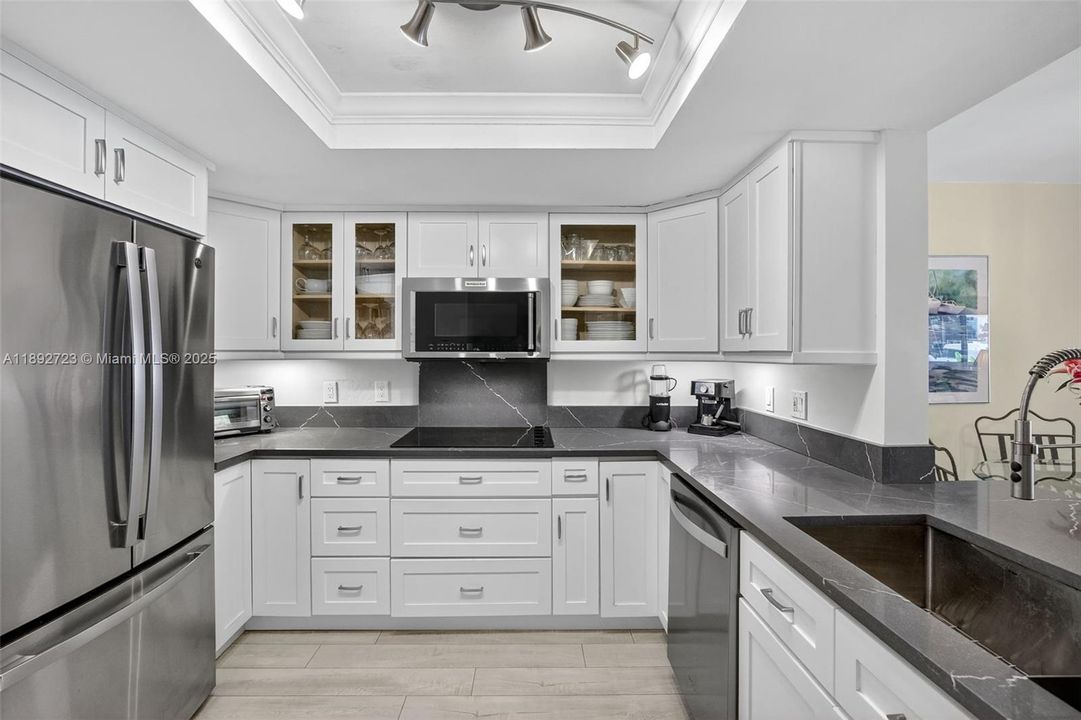 Recently Sold: $425,000 (2 beds, 2 baths, 1200 Square Feet)