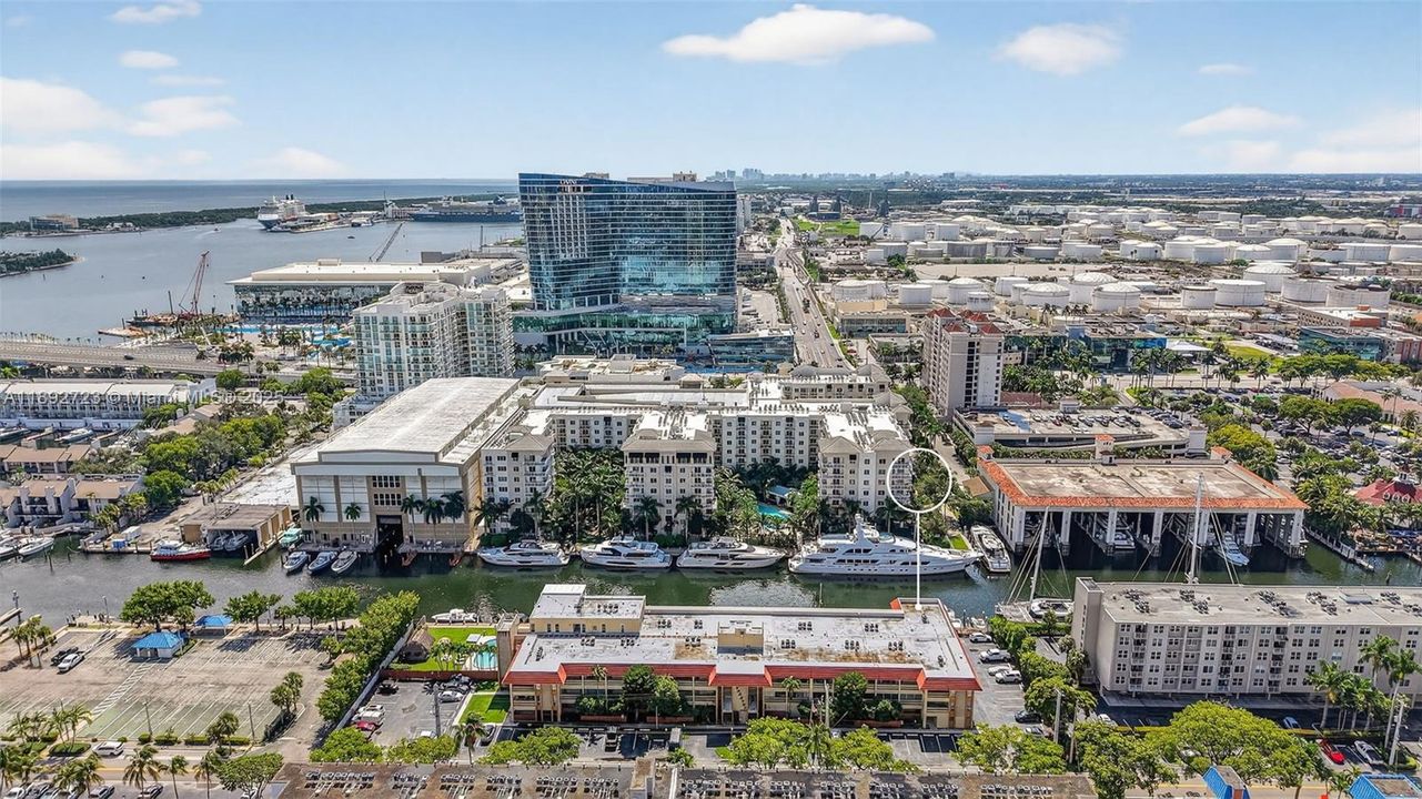 Recently Sold: $425,000 (2 beds, 2 baths, 1200 Square Feet)