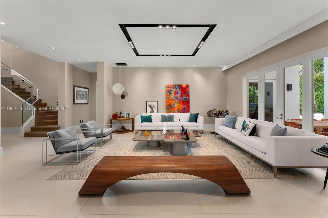 For Sale: $9,300,000 (7 beds, 6 baths, 4513 Square Feet)