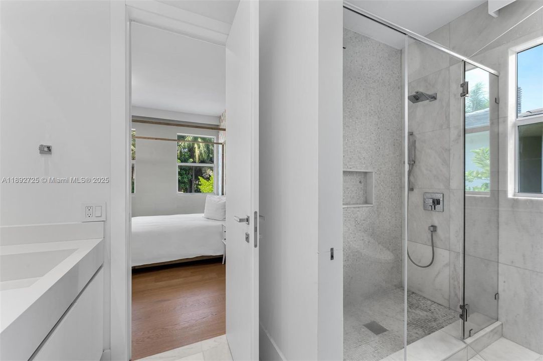 For Sale: $9,300,000 (7 beds, 6 baths, 4513 Square Feet)