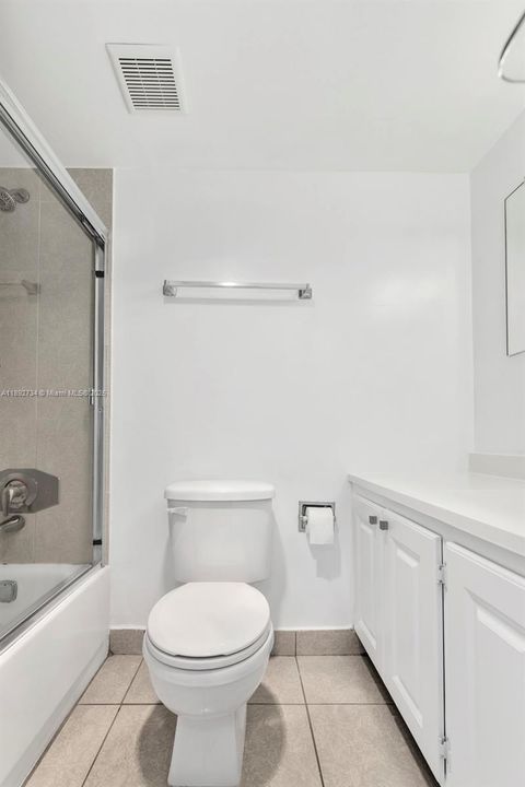 Recently Rented: $3,000 (2 beds, 2 baths, 1285 Square Feet)